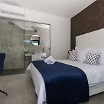 Royal 公寓 特罗吉尔